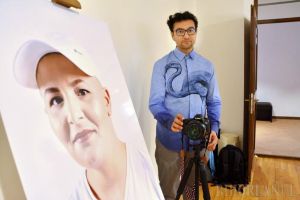 Sunteţi frumoase! Expoziţie dedicată de fotograful Remus Toderici femeilor bolnave de cancer (FOTO)