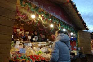 VIDEO FOTO Magia sărbătorilor a cuprins Sibiul – Târgul de Crăciun şi-a deschis porţile – Deschiderea LIVE