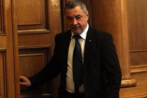 HAOS în Bulgaria. Vicepremierul  Valeri Simeonov a demisionat. Mii de persoane au ieşit în stradă