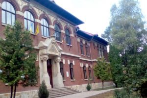 Senzaţie la Colegiul Naţional I.C. Brătianu! Trupă CELEBRĂ la BALUL BOBOCILOR!