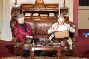 Sală plină şi aplauze îndelungi pentru actorii Horaţiu Mălăele şi Ion Caramitru, la Suceava