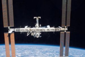 COMPANIA privată care va umple CERUL de SATELIȚI