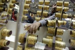 Jaf la Iulius Mall. Cum au furat bujuterii de 60.000 de lei. Detalii neştiute