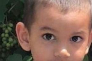 ALERTĂ NAȚIONALĂ. Copil FURAT de propriul tată. Autorităţile sunt în ALERTĂ

