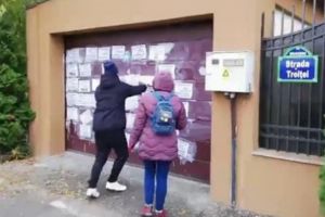 Mesaje obscene pe poartă: Mai mulţi protestatari #rezist au vandalizat vila lui Florin Iordache (VIDEO)