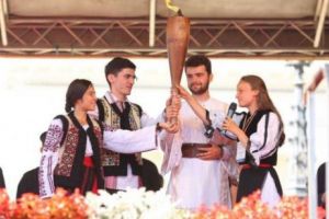 S-a deschis primul târg de Crăciun. Unde este şi ce oferă