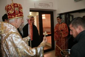 Prea Sfinţitul Florentin Crihălmeanu a sfinţit muzeul parohial dedicat cardinalului Iuliu Hossu (FOTO)