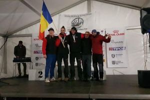 Argint şi bronz pentru echipa României la campionatul mondial de atelaje trase de câini