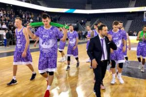 Baschetbaliştii, eşec usturător pe propriul teren