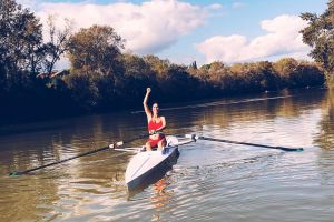 CATRINEL MENGHIA, ÎNSĂRCINATĂ ÎN ȘASE LUNI