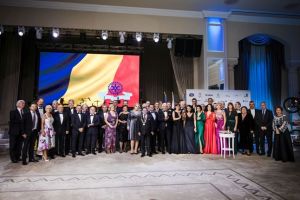 Rotary Cetate Timisoara a fost in sarbatoare. Membrii organizatiei au luat parte la balul caritabil
