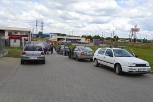 După un an şi jumătate de aşteptări, păgubiţii firmei Duo Mat Retail sunt nemulţumiţi ...