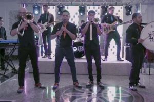 Trupa Los Anonimos, „ingredientul unei petreceri reuşite”, va concerta pe 1 Decembrie la ...