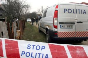 BĂRBAT cu gâtul TĂIAT, găsit la Davideşti!