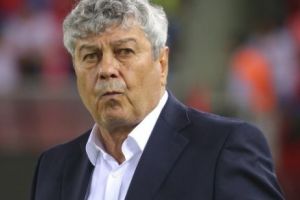 Turcii l-au boicotat pe Lucescu şi îi cer capul