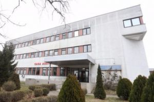 Femeia cu o trime din corp arsă, operată a doua oară. Ea a ajuns cu elicopterul SMURD la Timişoara