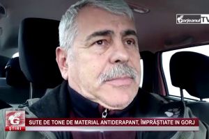 SUTE DE TONE DE MATERIAL ANTIDERAPANT, ÎMPRĂȘTIATE IN GORJ