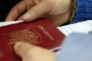 600 de euro pentru o identitate falsă
