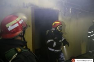 ALERTĂ lângă Bucureşti: Un mort şi mai mulţi răniţi într-un incendiu