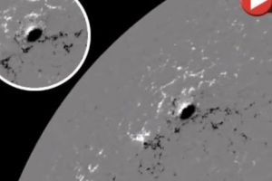 Imagini uluitoare cu o GAURĂ GIGANT descoperită pe suprafaţa soarelui. Video în articol