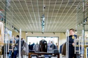 În Iulius Mall Cluj s-a inaugurat Viggo by Cătălin Botezatu, un brand dedicat eleganţei masculine (P)