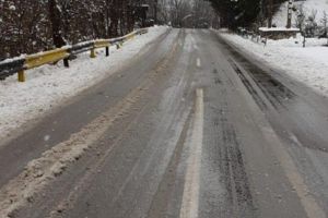 Consiliul Judetean a actionat exemplar la prima ninsoare. De data asta n-am mai fost luati prin surprindere...