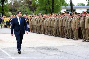 Dăncilă a făcut anunţul! Gabriel Leş, propus ministru al Apărării