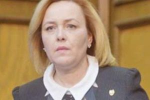 Cum desfiinţează JURNALISTA Emilia Șercan MINCIUNILE Academiei de POLIȚIE