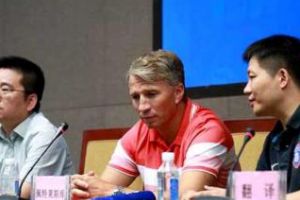 Vine Dan Petrescu la CFR Cluj. Ce spune un şef al echipei din Gruia