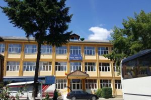 Acuzaţii: Curs de management pentru dascălii din Gorj, susţinut în condiţii improprii la Colegiul Tehnic Nr.2 din Târgu-Jiu!