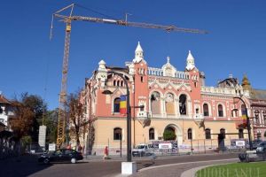 Foc la secret: Incendiul de la Palatul Episcopal din Oradea a fost provocat de instalaţia de iluminat