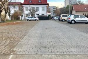 Parcări ecologice pe strada Rozmarinului