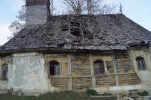 5 milioane de lei cheltuite pe simpozioane, expozitii si spectacole „culturale”, dar nimic pentru istorie si mostenire. Biserica monument din Buteasa se prabuseste in Anul Centenarului