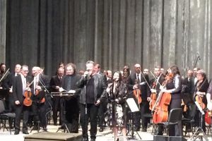 Seară magică oferită sucevenilor de Proconsul şi Filarmonica Botoşani