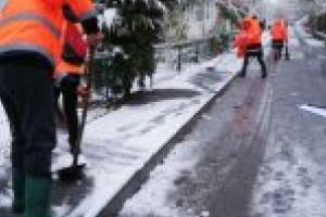 Acţiuni pentru îndepărtarea zăpezii şi combaterea poleiului în intervalul 18.11.-19.11.2018