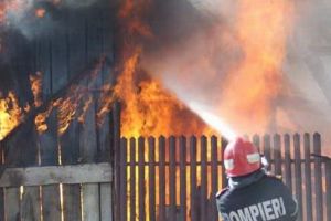 Tragedie în Sângeorgiu de Pădure: bărbat decedat într-un incendiu!