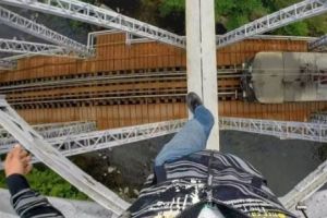 Imagini care-ţi taie respiraţia. Ce aventuri a mai avut Flaviu Cernescu I VIDEO