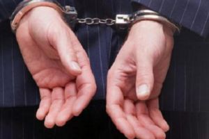 Un barbat din Campina a incercat sa-si violeze fiica de doar 8 ani!