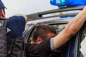 Opriţi la Petea. Doi bărbaţi au încercat să intre în ţară, dar au ajuns în arestul Poliţiei