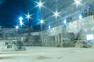 Salina SLĂNIC Prahova, un furnizor important de sare pentru DESZĂPEZIRE. Câte tone sunt livrate zilnic, drumarilor din Muntenia şi Dobrogea