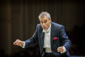 Invitaţi renumiţi încheie joi Simfoniile Toamnei