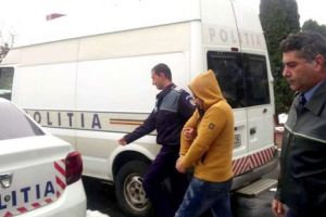 Vânzător ameninţat cu MACETA!