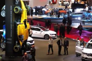 Decizie de ultimă oră luată la Renault. Pot fi AFECTAȚI TOȚI ROMÂNII de la Dacia