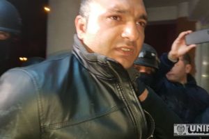 Nicolae Tiberiu Drăgoi, bărbatul care a atacat o femeie în scara blocului M3 din Alba Iulia era agresiv şi în puşcărie. Ce violenţele a comis în închisoare