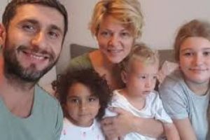 Dana Nălbaru, dezvăluiri despre fetiţa adoptată: «Nu mă interesează ce cred oamenii din jur»