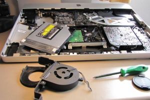 O carcasă nouă de laptop prelungeşte viaţa calculatorului tău!