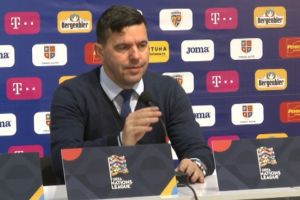 Contra, fericit si trist