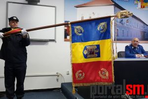 FOTO. Moment istoric la Jandarmerie. Au scos drapelul de luptă cu fir cu aur