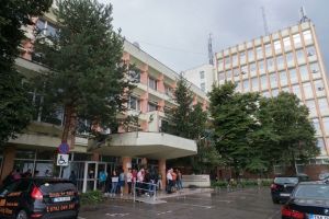 Firmele si UPT se lupta pe studenti. Tinerii sunt angajati inca de pe bancile facultatilor