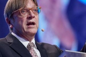 VERHOFSTADT transmite un mesaj DUR Guvernului DĂNCILĂ, chiar în timpul şedinţei de la Palatul Victoria